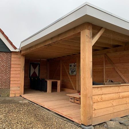 Modern Holiday Home In Ooltgensplaat Esterno foto